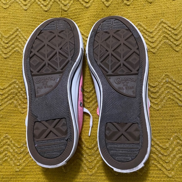 Converse - Picture 4 of 4